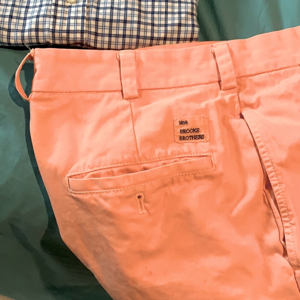 Brooks brother pleated garment dyed salmon short 34